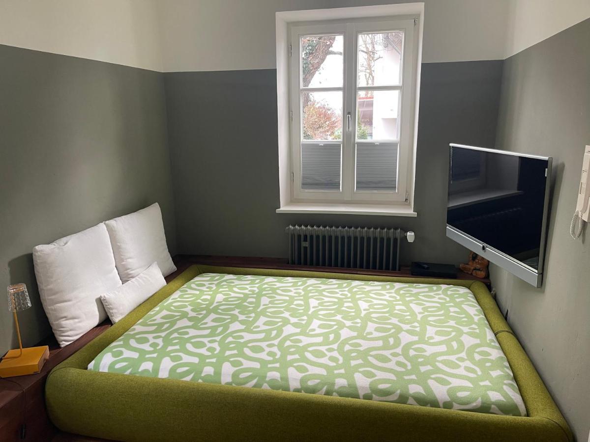 Dausacker Apartment *